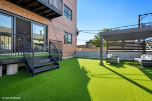 2550 W Fullerton Ave, Chicago, IL 60647 - Photo 18