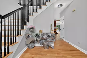 13701 Oak Tree Ln, Lemont, IL 60439 - Photo 4