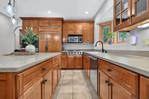 13701 Oak Tree Ln, Lemont, IL 60439 - Photo 16