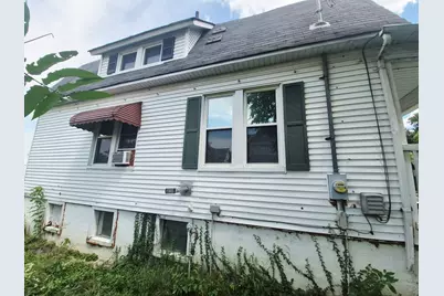 14 E Logan Street, Harrisburg, IL 62946 - Photo 2