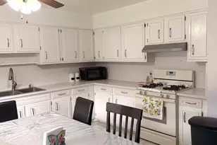 15W638 Virginia Ln, Elmhurst, IL 60126 - Photo 8