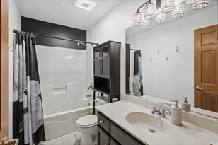 398 Essex Dr, Oswego, IL 60543 - Photo 22