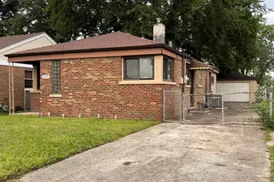 12610 S Ada St, Calumet Park, IL 60827 - Photo 2