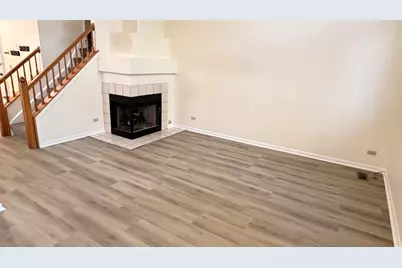 [Address not provided], Hoffman Estates, IL 60169 - Photo 10
