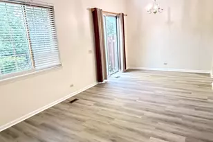 [Address not provided], Hoffman Estates, IL 60169 - Photo 8
