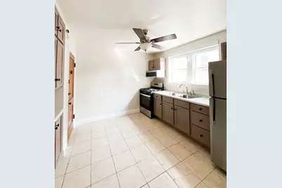 328 Green Bay Road #3, Highwood, IL 60040 - Photo 6
