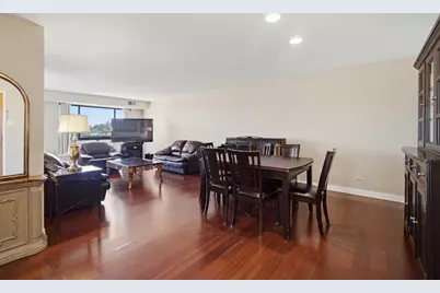 [Address not provided], Glenview, IL 60025 - Photo 4