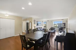 [Address not provided], Glenview, IL 60025 - Photo 6