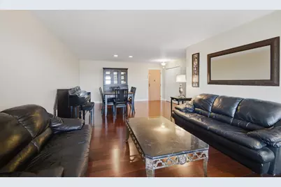 [Address not provided], Glenview, IL 60025 - Photo 8
