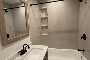 4155 W Addison St, Chicago, IL 60641 - Photo 8