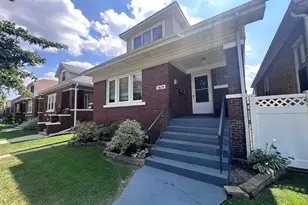 5839 W Eastwood Ave, Chicago, IL 60630 - Photo 2