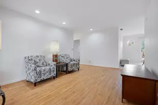 1067 Grissom Trail, Elk Grove Village, IL 60007 - Photo 2