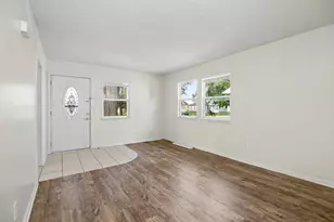 726 N Webster Circle, Kankakee, IL 60901 - Photo 4