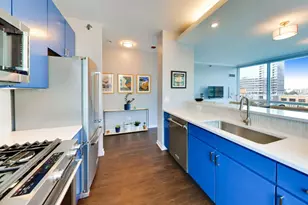757 N Orleans St, Chicago, IL 60654 - Photo 12