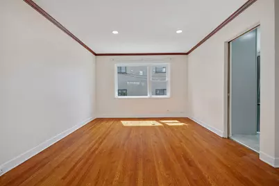 7248 N Ridge Boulevard, Chicago, IL 60645 - Photo 8
