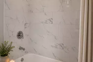 1059 N Lorel Ave, Chicago, IL 60651 - Photo 18