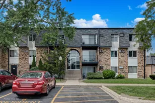 5A E Dundee Quarter Dr, Palatine, IL 60074 - Photo 1