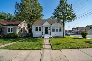 201 E 143rd St, Dolton, IL 60419 - Photo 2