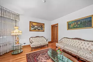 4984 N Major Ave, Chicago, IL 60630 - Photo 8