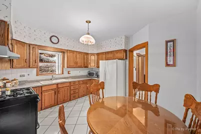 4984 N Major Avenue, Chicago, IL 60630 - Photo 2