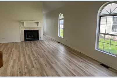 1622 Liberty Street, Hanover Park, IL 60133 - Photo 10