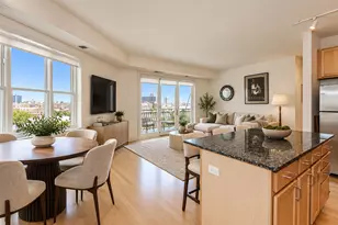 544 N Milwaukee Ave, Chicago, IL 60642 - Photo 2