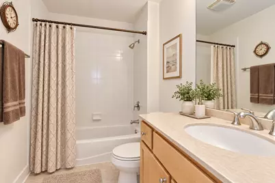 544 N Milwaukee Avenue #402, Chicago, IL 60642 - Photo 6