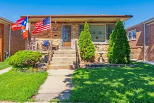 11120 S Ewing Ave, Chicago, IL 60617 - Photo 1