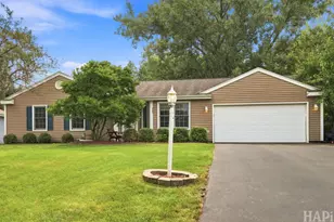 629 Eastport Ct, Island Lake, IL 60042 - Photo 2