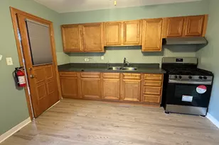 9916 Irving Park Rd, Schiller Park, IL 60176 - Photo 10