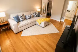 4932 Leonard Dr, Norridge, IL 60706 - Photo 2