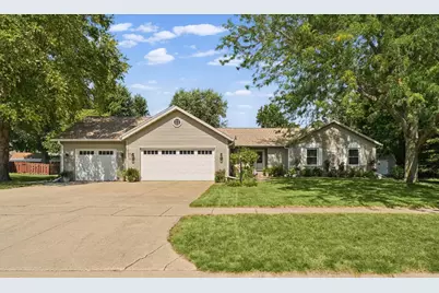2002 Spruce Lane, Monticello, IL 61856 - Photo 2