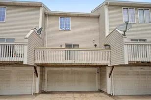 309 Candlelight Ct, Bolingbrook, IL 60440 - Photo 12
