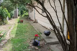 420 Earl Ave, Joliet, IL 60436 - Photo 4