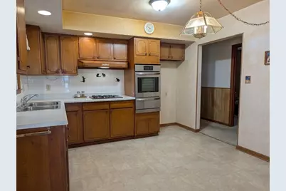 420 Earl Avenue, Joliet, IL 60436 - Photo 8