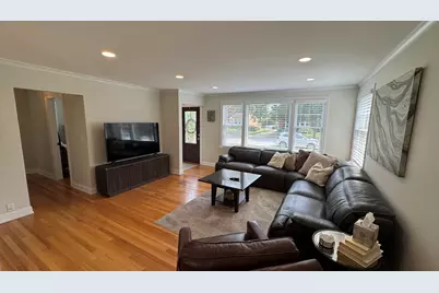 1816 Hull Avenue, Westchester, IL 60154 - Photo 4