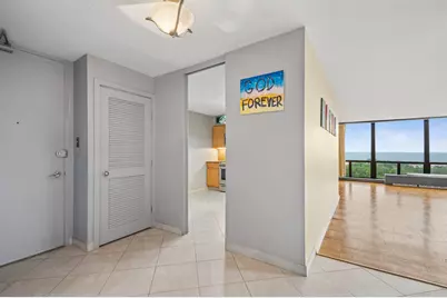 601 E 32nd Street #1111, Chicago, IL 60616 - Photo 4