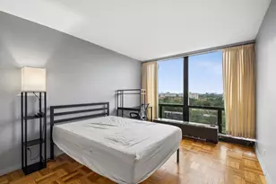 601 E 32nd St, Chicago, IL 60616 - Photo 14