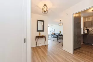 5415 N Sheridan Rd, Chicago, IL 60640 - Photo 6
