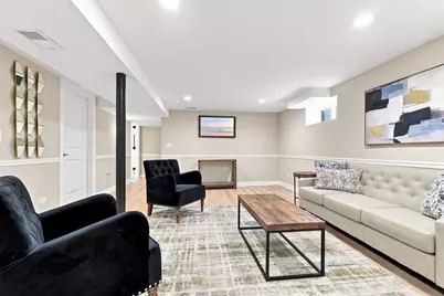8550 S Jeffery Boulevard, Chicago, IL 60617 - Photo 14