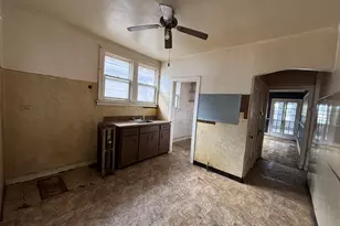 9343 S Throop St, Chicago, IL 60620 - Photo 12