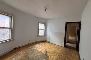 9343 S Throop St, Chicago, IL 60620 - Photo 8