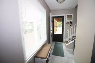 15 Marywood Ln, Bolingbrook, IL 60440 - Photo 2