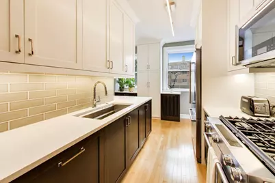 719 Hinman Avenue #1W, Evanston, IL 60202 - Photo 8