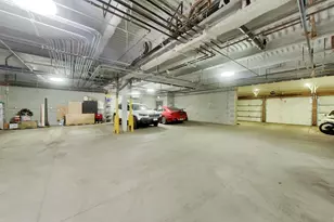 2423 W Fullerton Ave, Chicago, IL 60647 - Photo 16