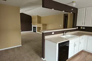 2243 Rockefeller Dr, Geneva, IL 60134 - Photo 4