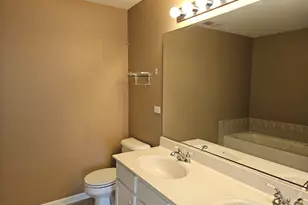2243 Rockefeller Dr, Geneva, IL 60134 - Photo 28