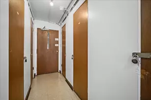 130 E Grand Ave, Elmhurst, IL 60126 - Photo 16