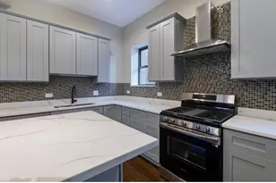 442 E 48th St, Chicago, IL 60615 - Photo 6