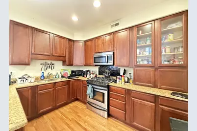 1524 W Birchwood Avenue #2, Chicago, IL 60626 - Photo 4